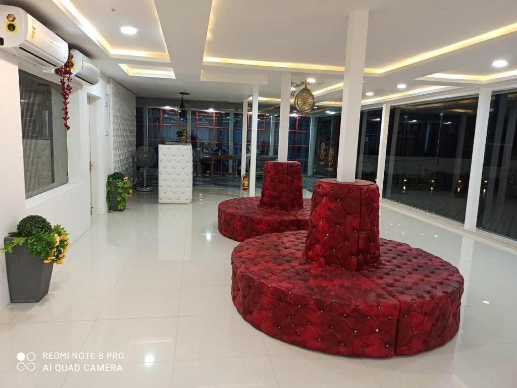 تارابيث Gods County. Resort & Banquets المظهر الخارجي الصورة